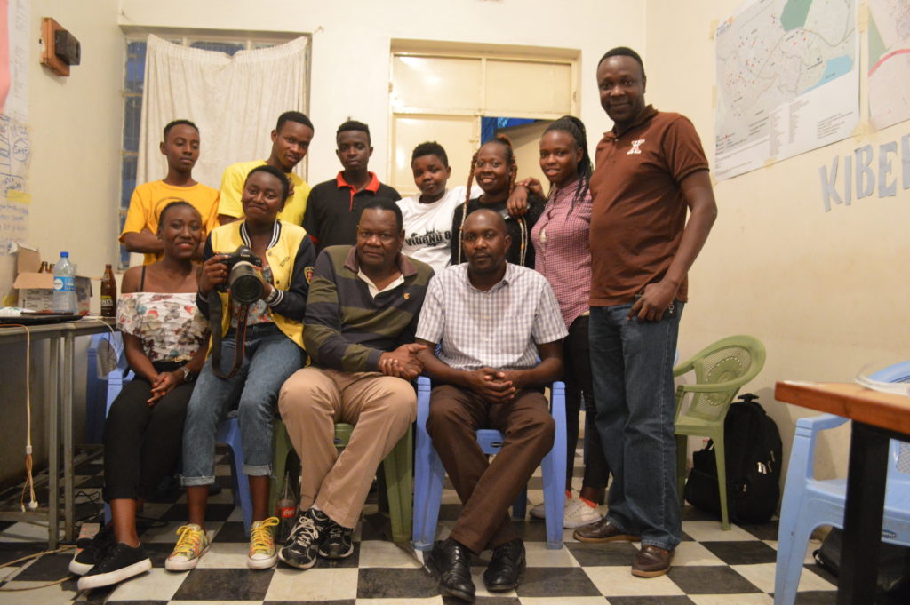 KNN trainees and trainers with the two mentors: Jacob Otieno Omollo and Stafford Ondego.